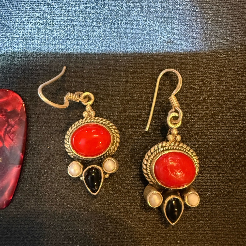 Elegant Red and Black Dangle Earrings